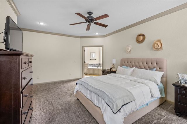 25 Halifax Lane, Bella Vista, AR 72714