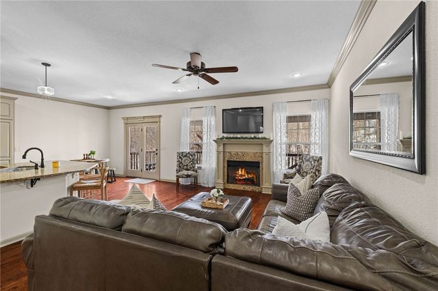 25 Halifax Lane, Bella Vista, AR 72714