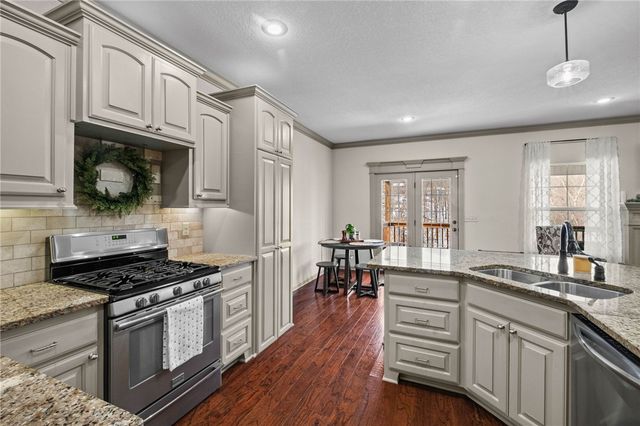 25 Halifax Lane, Bella Vista, AR 72714