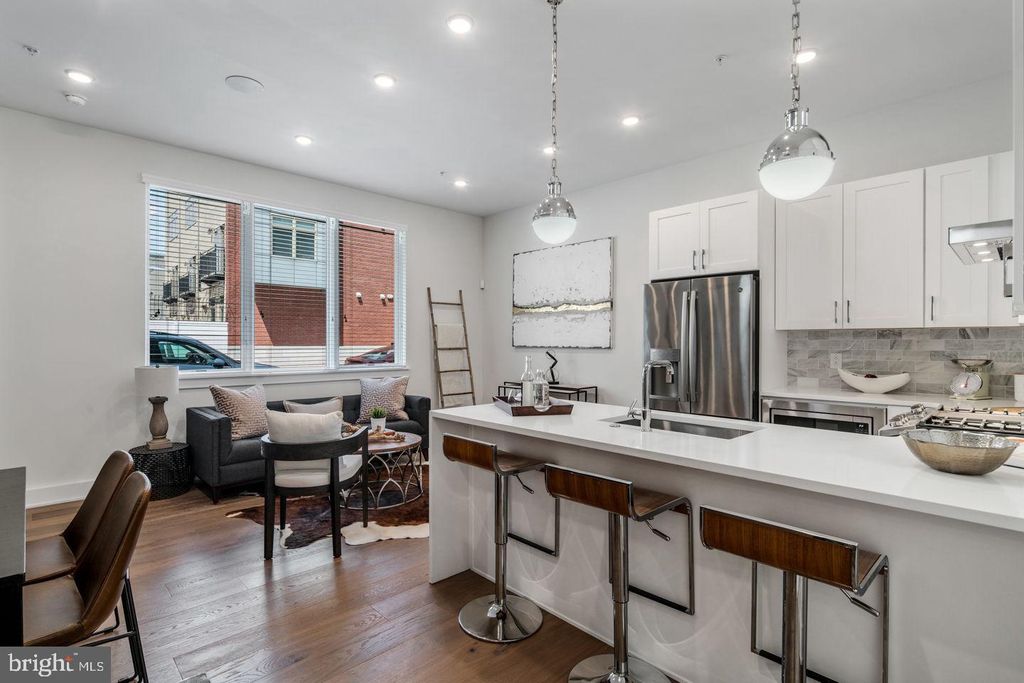 1910 BROWN ST #2, PHILADELPHIA, PA 19130 — photo 3