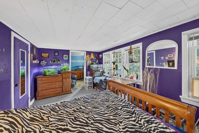 60 Harriett Ave, Burlington, MA 01803