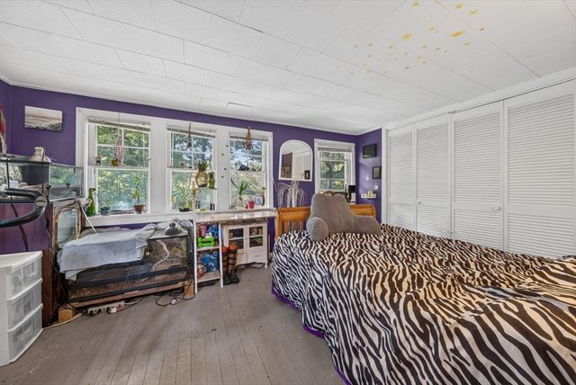 60 Harriett Ave, Burlington, MA 01803