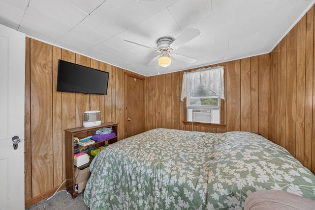 60 Harriett Ave, Burlington, MA 01803