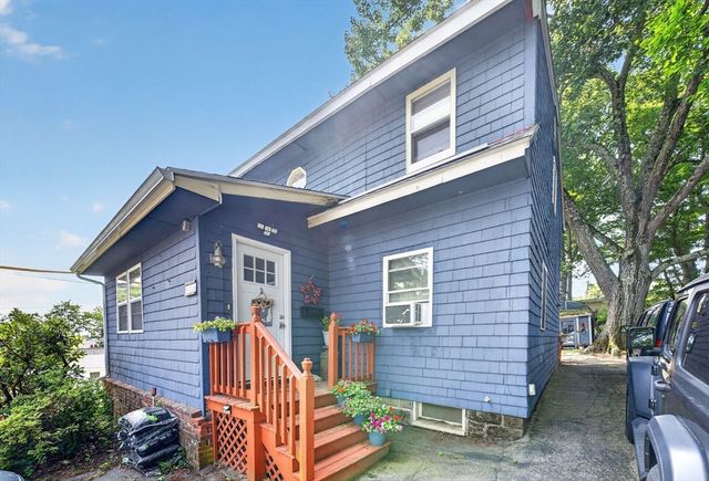 60 Harriett Ave, Burlington, MA 01803