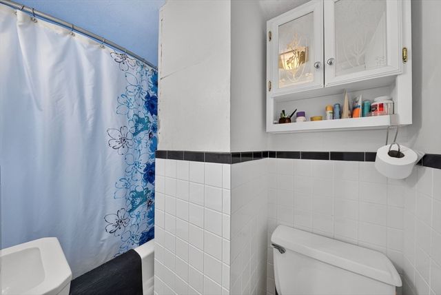 60 Harriett Ave, Burlington, MA 01803
