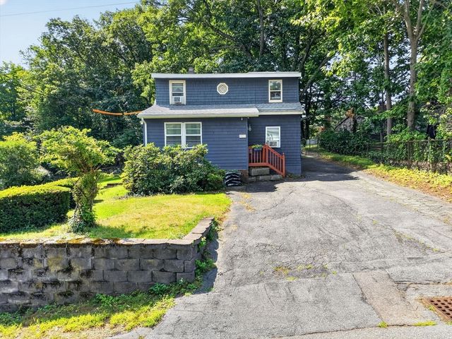 60 Harriett Ave, Burlington, MA 01803