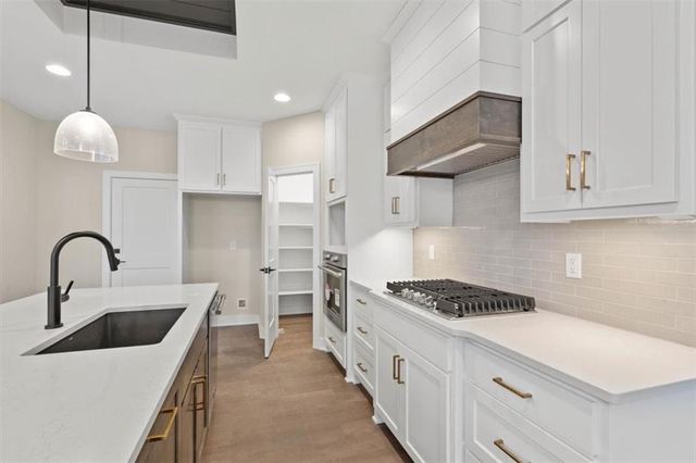 1203 Mulberry Street, Pleasant Hill, MO 64080