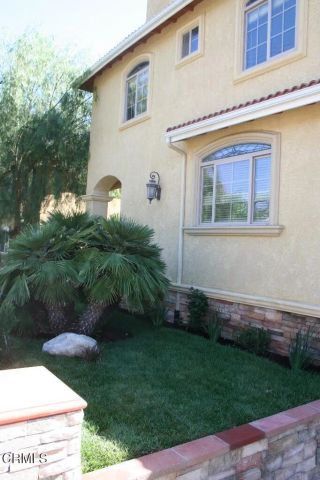 2512 Montrose Avenue 9, Montrose, CA 91020