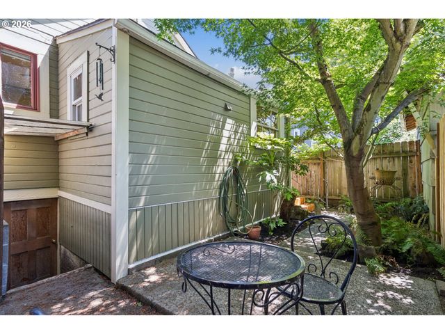 3373 Se 15TH Ave, Portland, OR 97202
