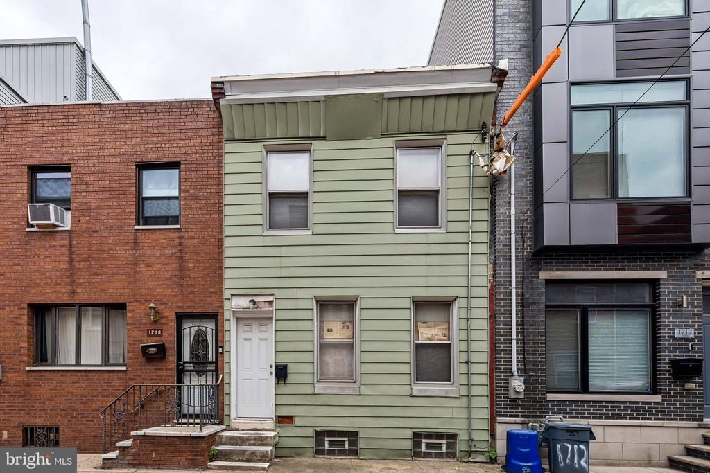 1710 TITAN ST, Philadelphia, PA 19146