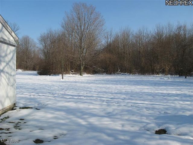 7411 Lewis Road, Olmsted Twp, OH 44138