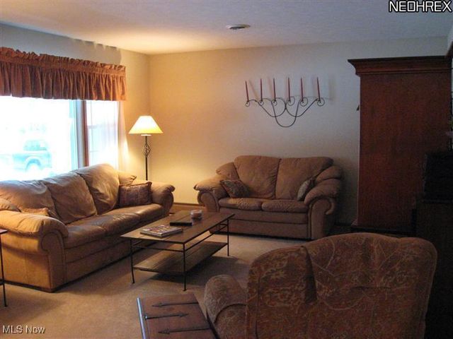 7411 Lewis Road, Olmsted Twp, OH 44138