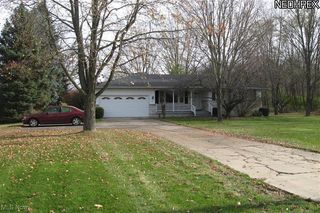 7411 Lewis Road, Olmsted Twp, OH 44138