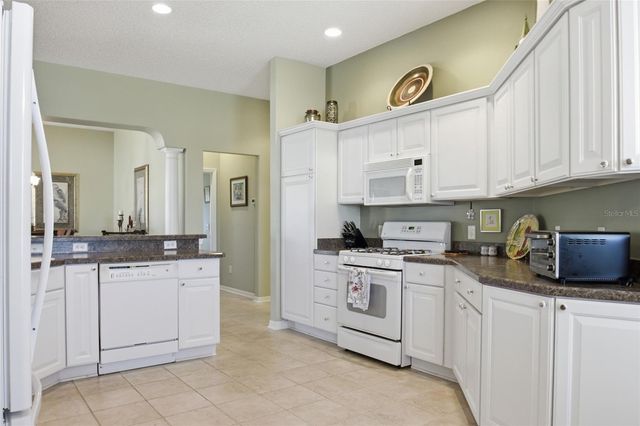 2813 CHURCHILL DOWNS, The Villages, FL 32162