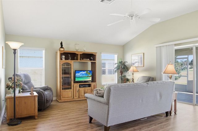 2813 CHURCHILL DOWNS, The Villages, FL 32162