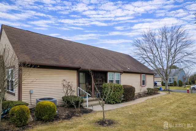 14-B John Paul Jones Drive, Monroe, NJ 08831