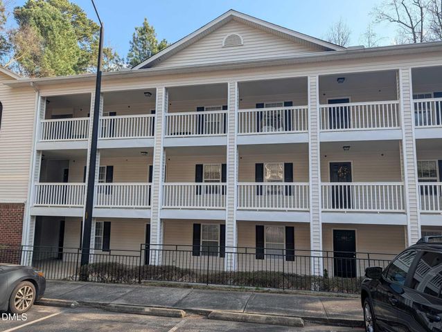 2801 Trailwood Pines Lane 104, Raleigh, NC 27603