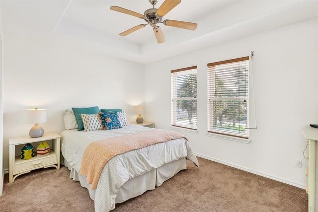 325 Mustang Blvd, Port Aransas, TX 78373