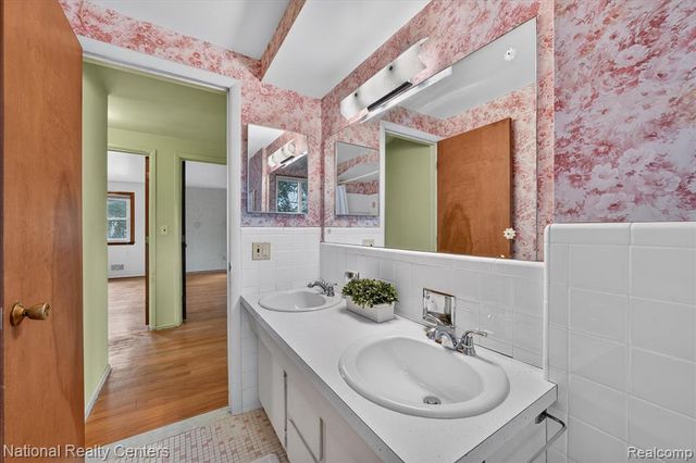 14441 Melvin Street, Livonia, MI 48154