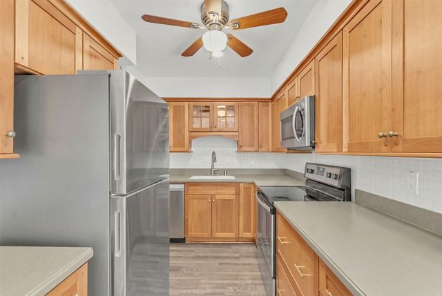 7616 Riverbrook Drive 6, Dallas, TX 75230