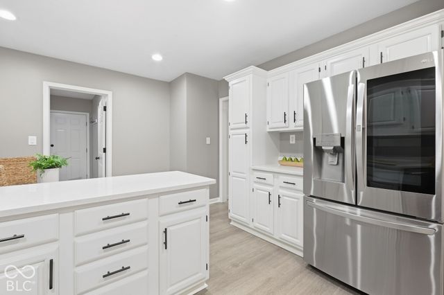 8103 Clearwater Parkway, Indianapolis, IN 46240