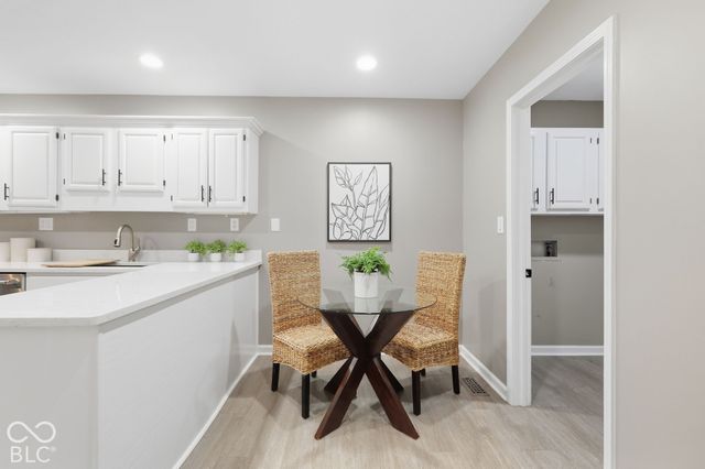 8103 Clearwater Parkway, Indianapolis, IN 46240