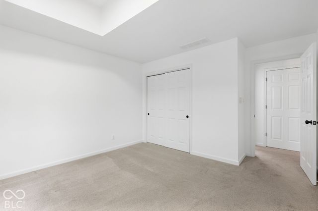 8103 Clearwater Parkway, Indianapolis, IN 46240