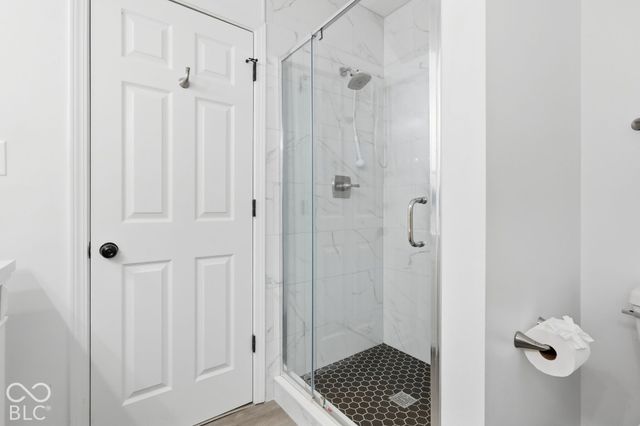 8103 Clearwater Parkway, Indianapolis, IN 46240