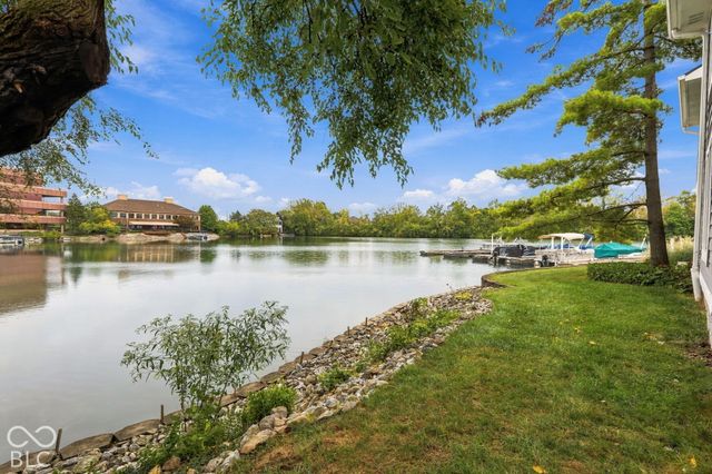 8103 Clearwater Parkway, Indianapolis, IN 46240