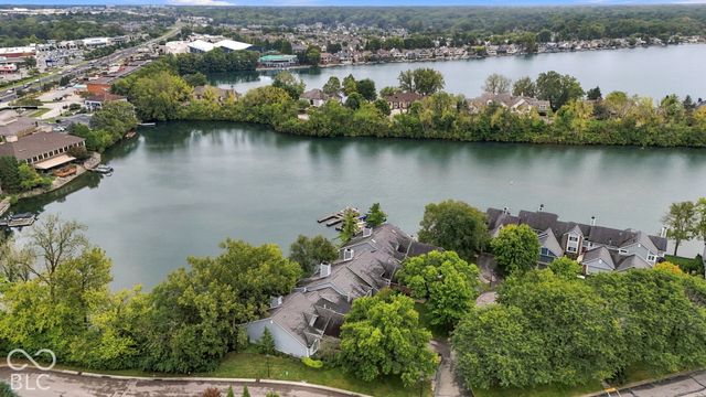 8103 Clearwater Parkway, Indianapolis, IN 46240