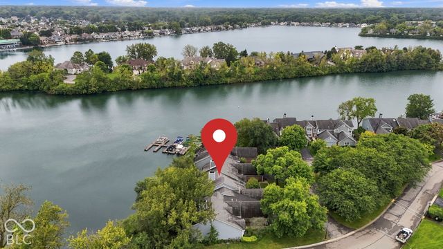 8103 Clearwater Parkway, Indianapolis, IN 46240
