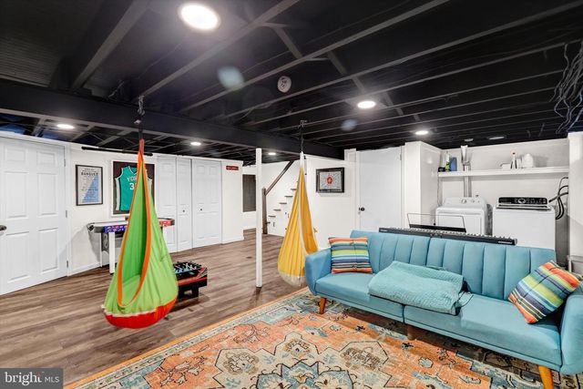 521 PLEASURE ROAD, Lancaster, PA 17601