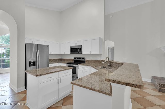9141 SPINDLETREE Way, Jacksonville, FL 32256