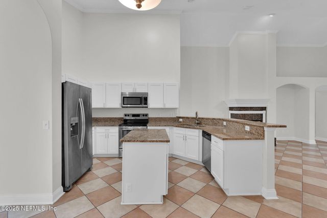 9141 SPINDLETREE Way, Jacksonville, FL 32256