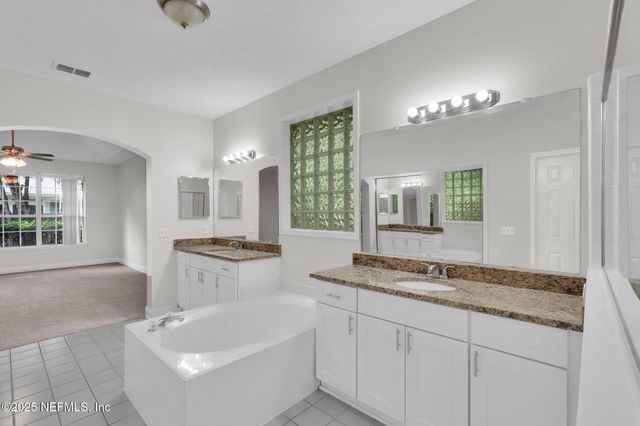 9141 SPINDLETREE Way, Jacksonville, FL 32256