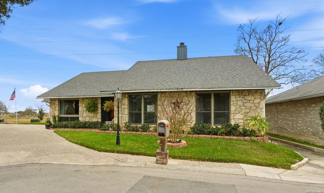 3913 Pecan Ct, Schertz, TX 78108