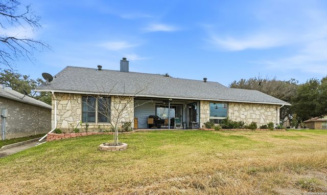 3913 Pecan Ct, Schertz, TX 78108