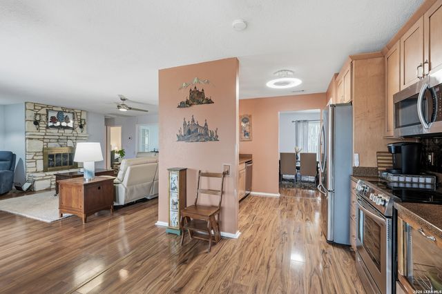 3913 Pecan Ct, Schertz, TX 78108