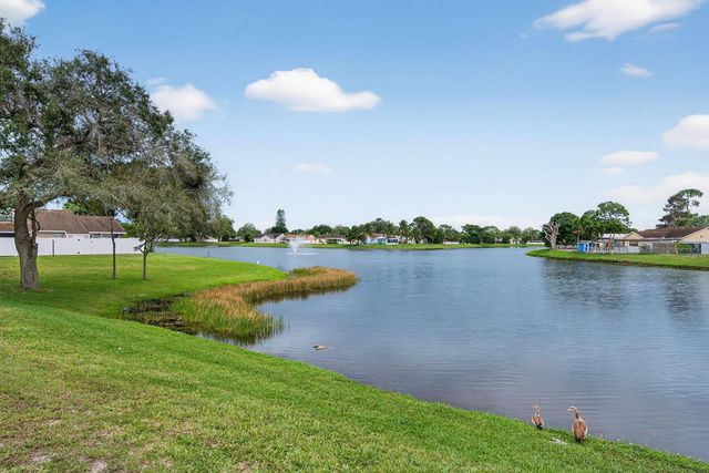 707 Stonewood Court 19c, Jupiter, FL 33458