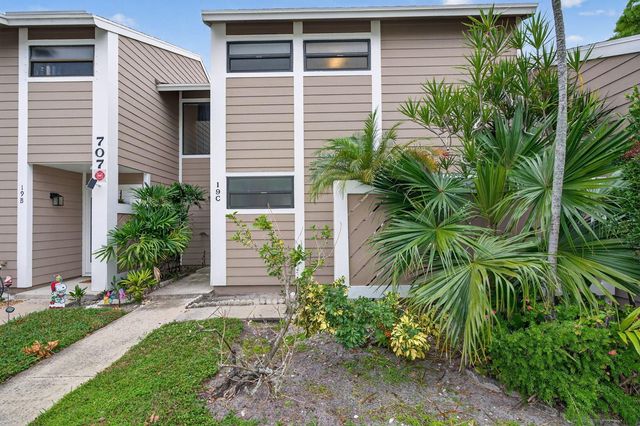 707 Stonewood Court 19c, Jupiter, FL 33458