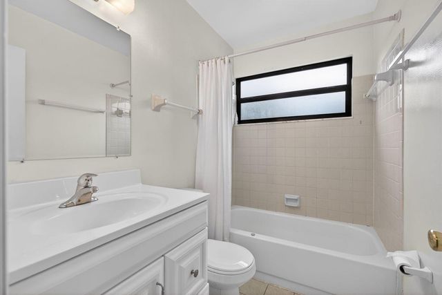 707 Stonewood Court 19c, Jupiter, FL 33458