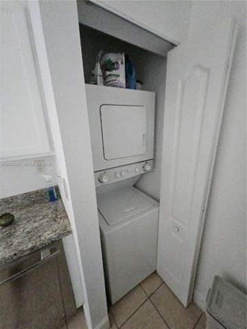 6001 SW 70th St 655, South Miami, FL 33143