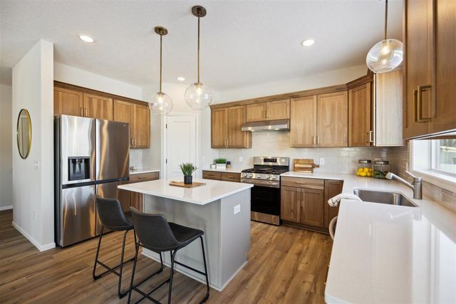 8370 159th Street, Savage, MN 55372