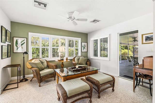 2747 JEFFERSON CIRCLE, Sarasota, FL 34239