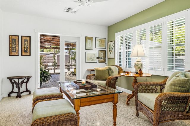 2747 JEFFERSON CIRCLE, Sarasota, FL 34239