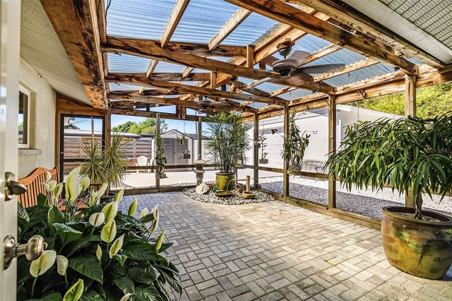 2747 JEFFERSON CIRCLE, Sarasota, FL 34239