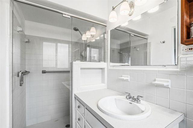 2747 JEFFERSON CIRCLE, Sarasota, FL 34239