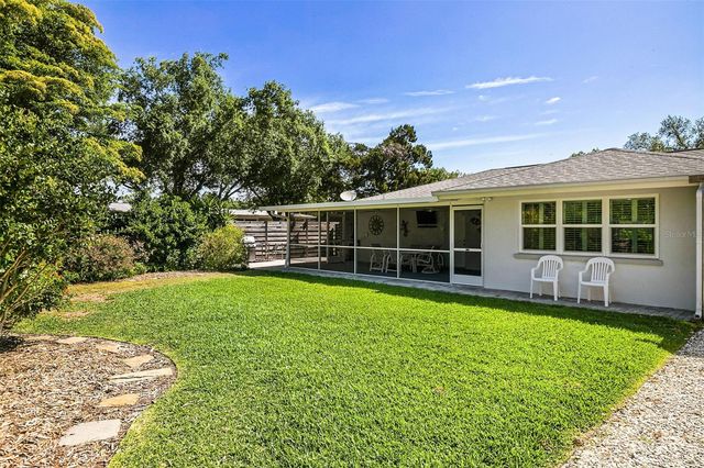 2747 JEFFERSON CIRCLE, Sarasota, FL 34239