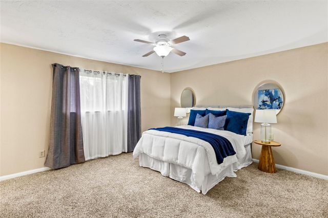 208 Driftwood Street, League City, TX 77573