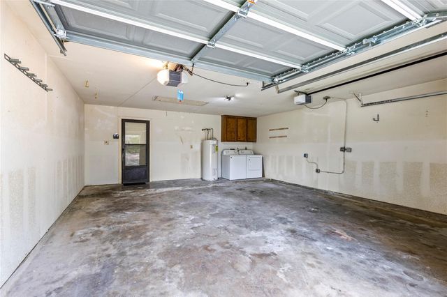 208 Driftwood Street, League City, TX 77573